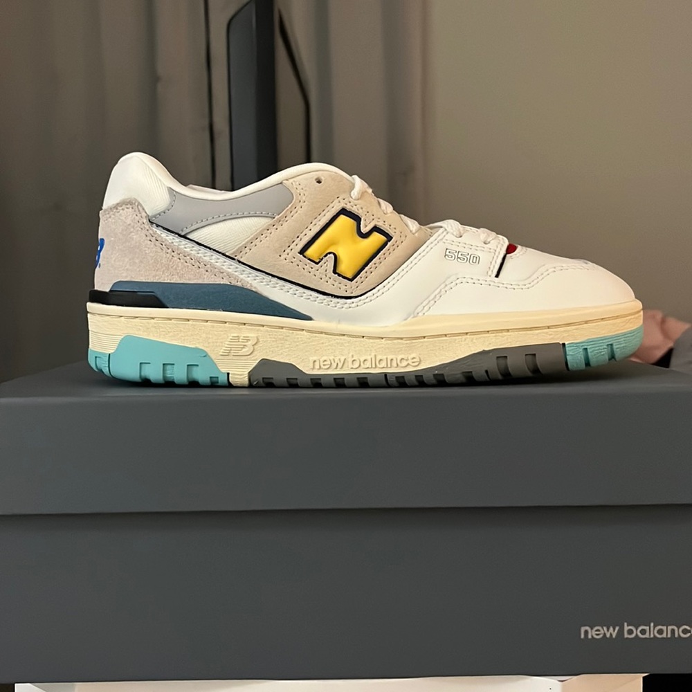 New Balance 550s